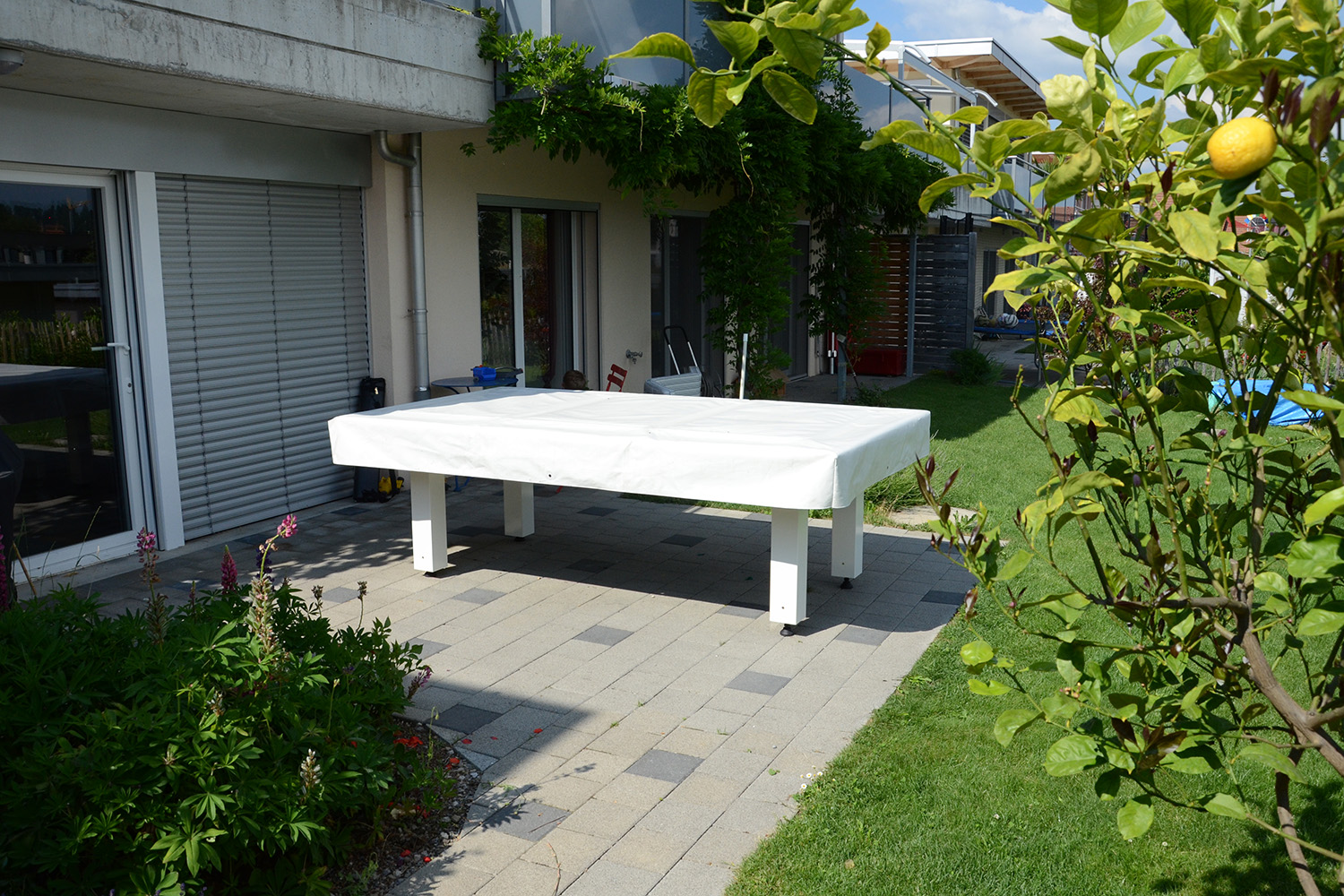 Outdoor Billardtisch mit Blache